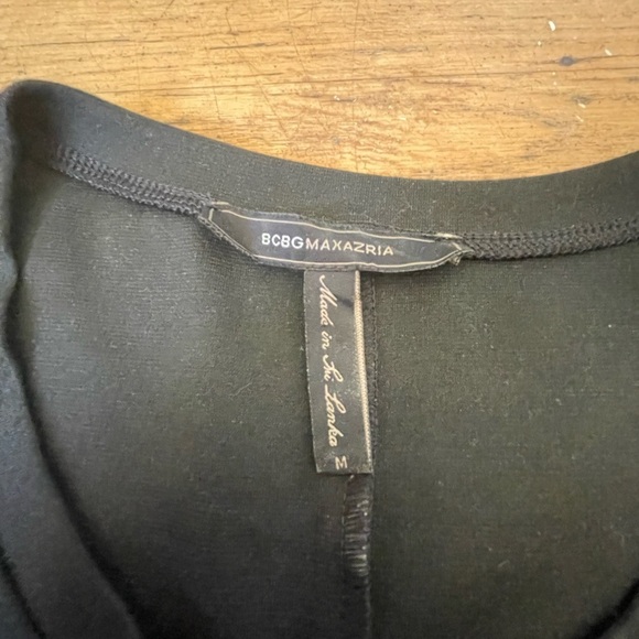 BCBGMAXAZRIA dress with leather style pockets medium - Picture 3 of 4